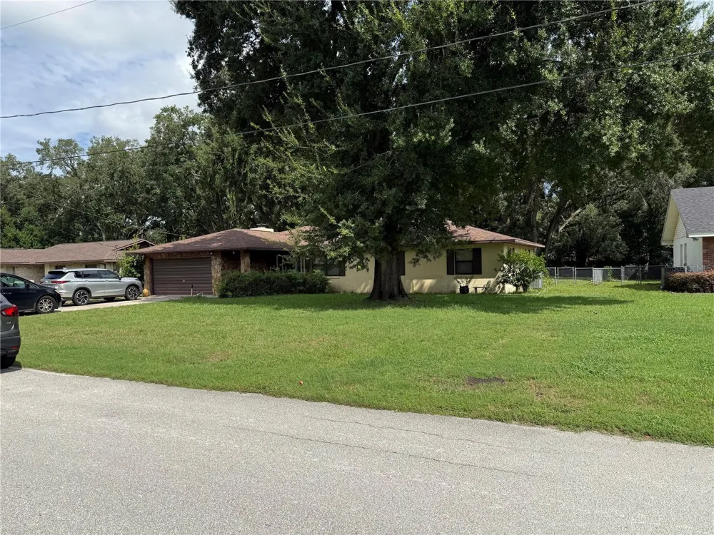 124 POINTE DRIVE Auburndale, FL 33823