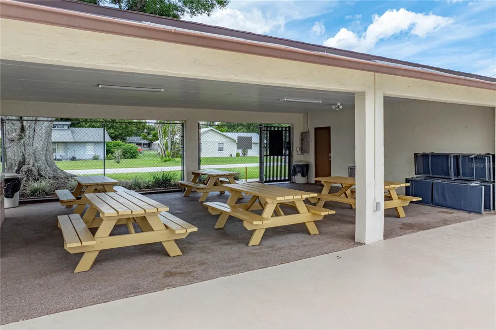 124 POINTE DRIVE Auburndale, FL 33823