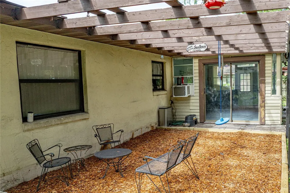 124 POINTE DRIVE Auburndale, FL 33823