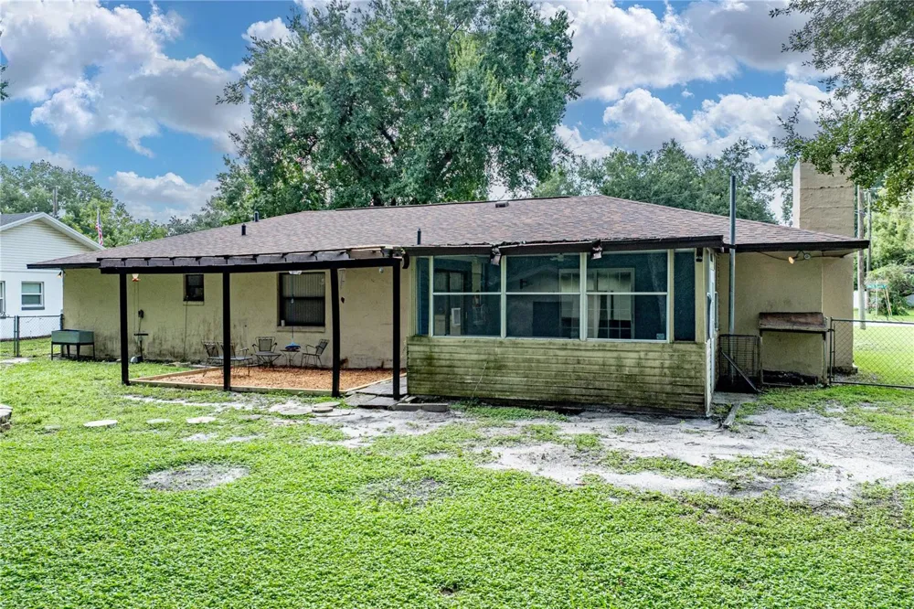 124 POINTE DRIVE Auburndale, FL 33823
