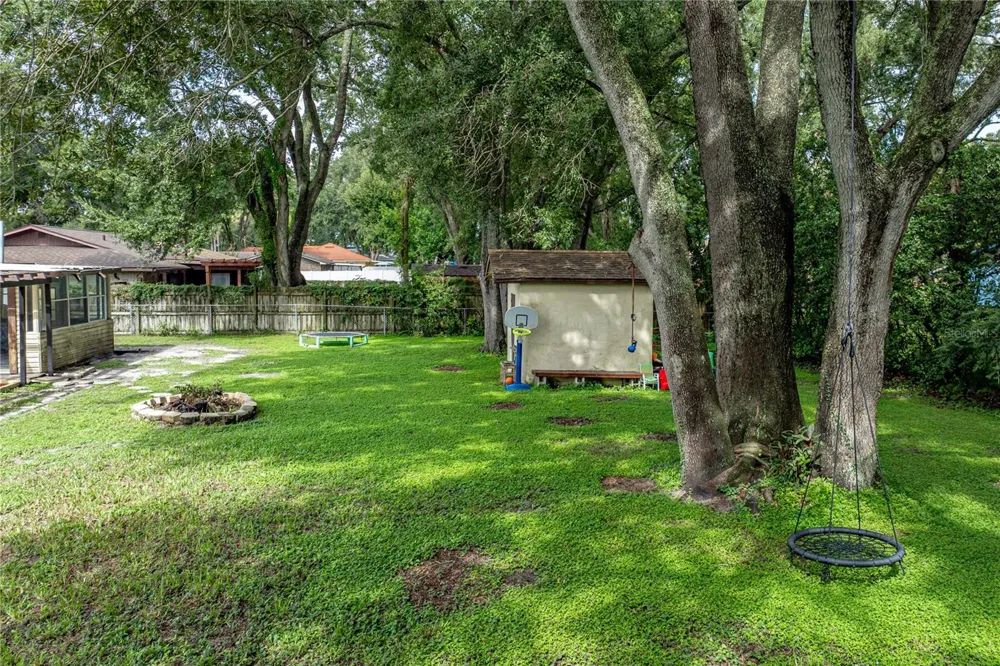 124 POINTE DRIVE Auburndale, FL 33823