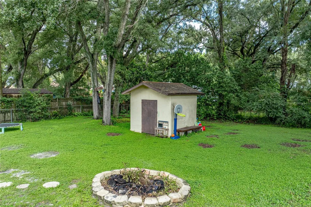124 POINTE DRIVE Auburndale, FL 33823