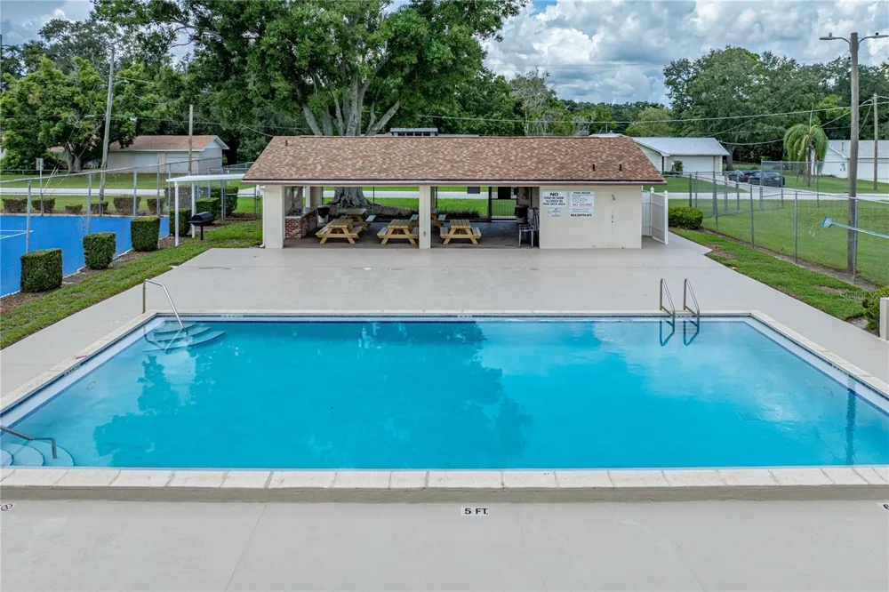 124 POINTE DRIVE Auburndale, FL 33823