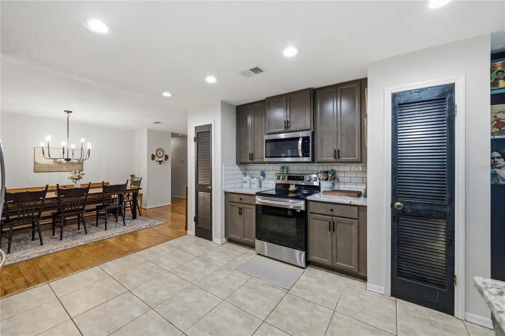 124 POINTE DRIVE Auburndale, FL 33823