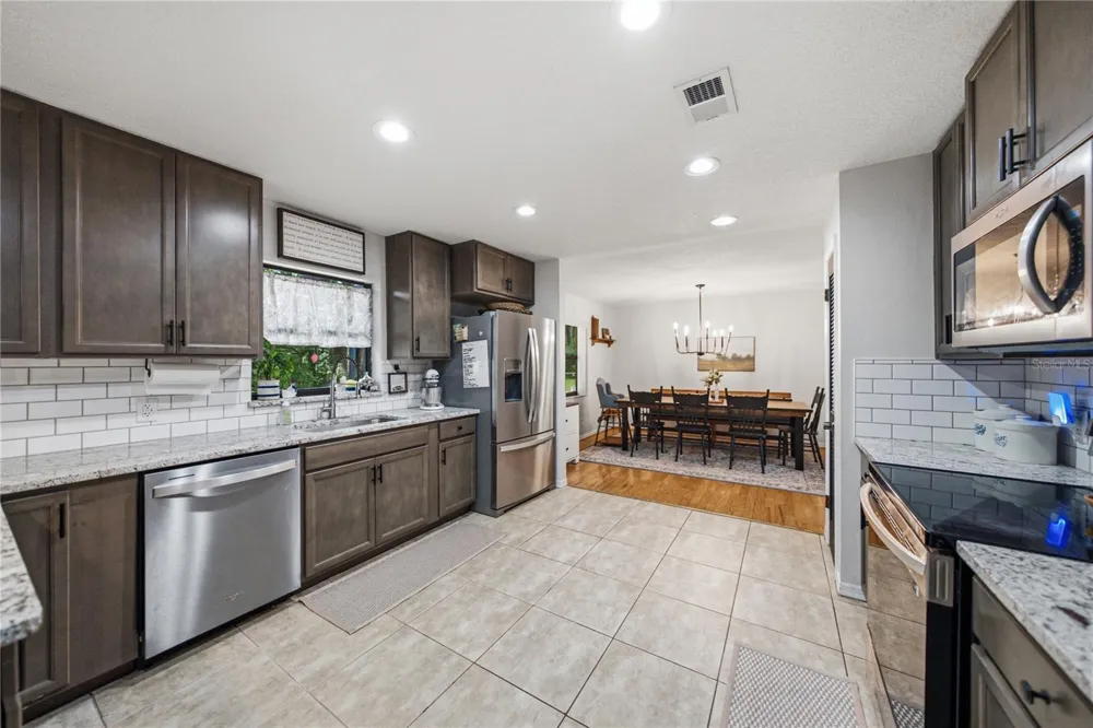 124 POINTE DRIVE Auburndale, FL 33823