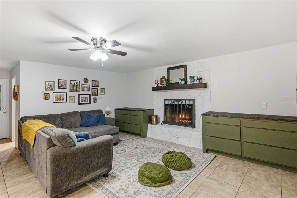 124 POINTE DRIVE Auburndale, FL 33823