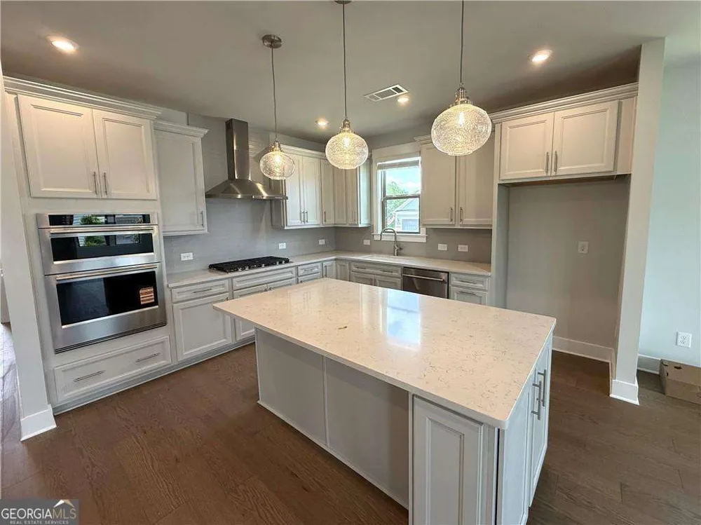 2436 Naples ST Hoschton, GA 30548