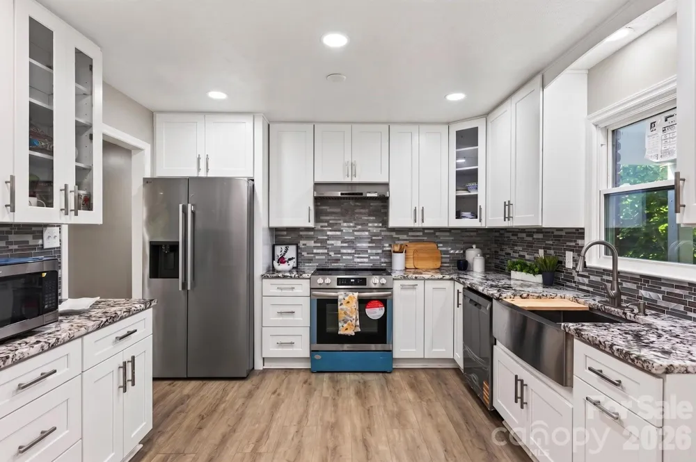 65 Beechwood Road Asheville, NC 28805