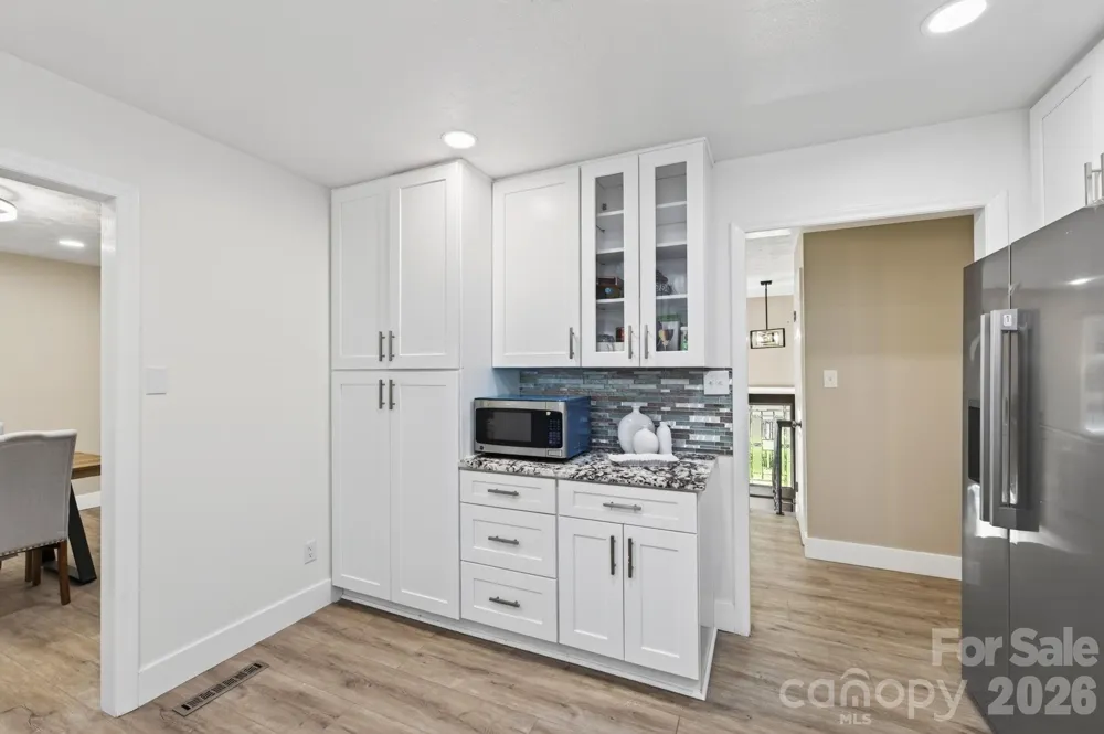 65 Beechwood Road Asheville, NC 28805