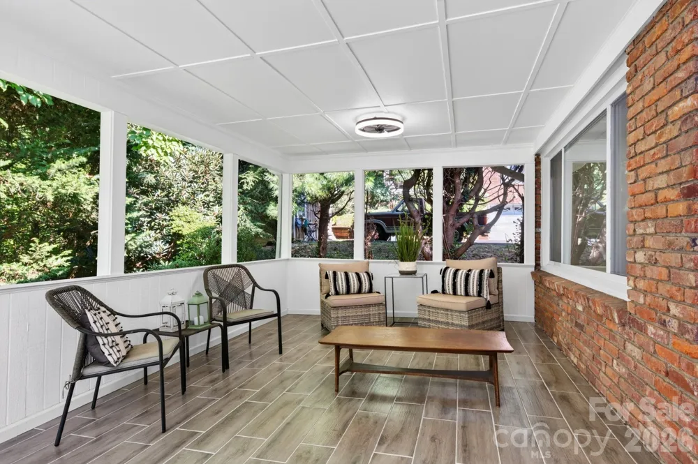 65 Beechwood Road Asheville, NC 28805