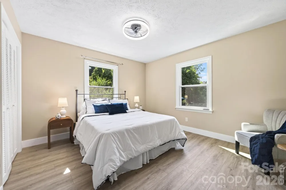 65 Beechwood Road Asheville, NC 28805