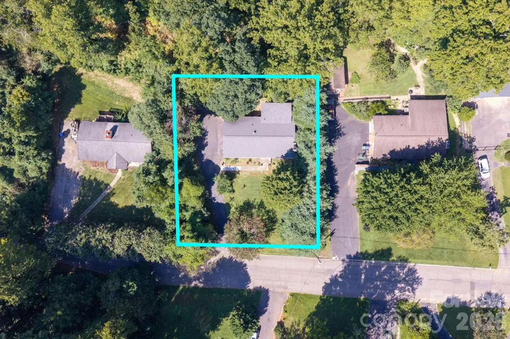 65 Beechwood Road Asheville, NC 28805