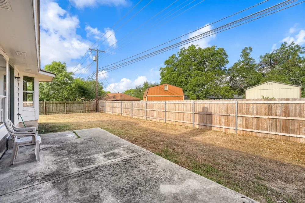1012 Railroad Avenue Pflugerville, TX 78660