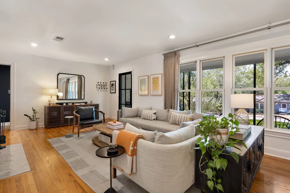2304 Greenlee Drive Austin, TX 78703