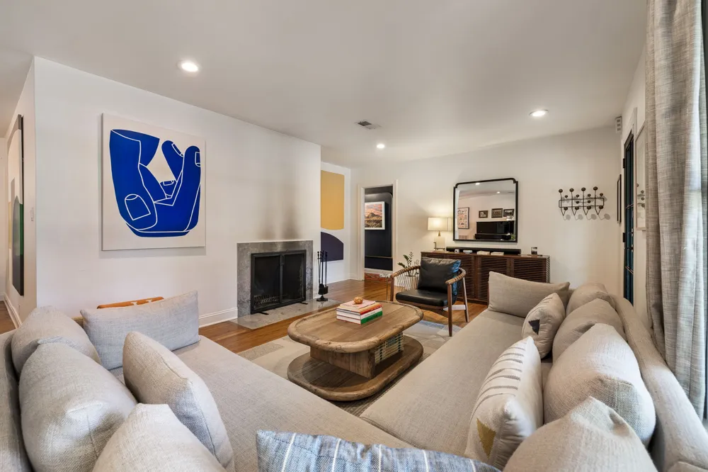 2304 Greenlee Drive Austin, TX 78703