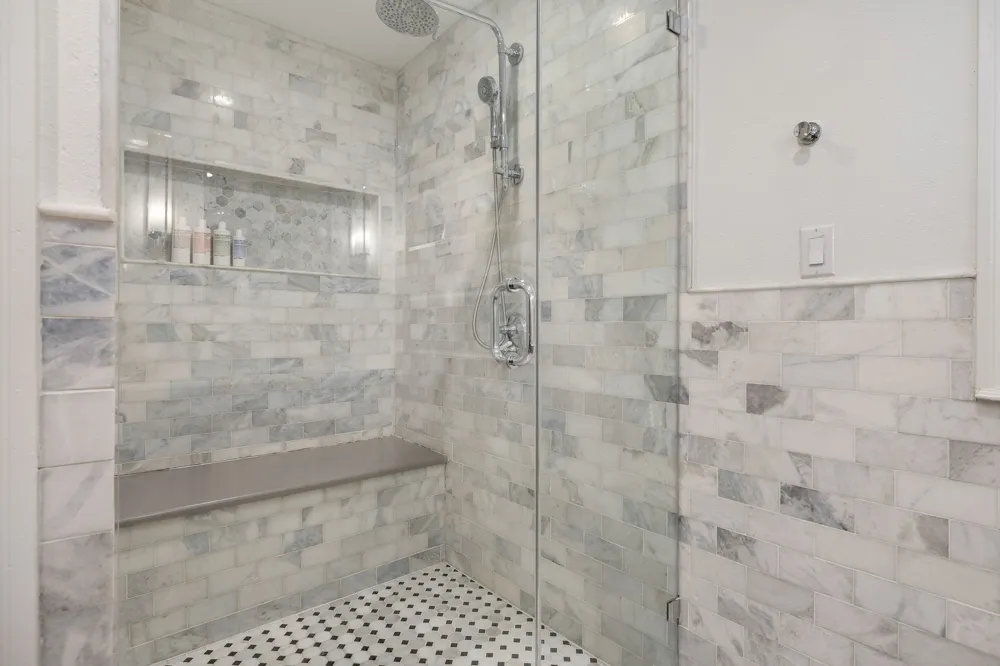 2304 Greenlee Drive Austin, TX 78703
