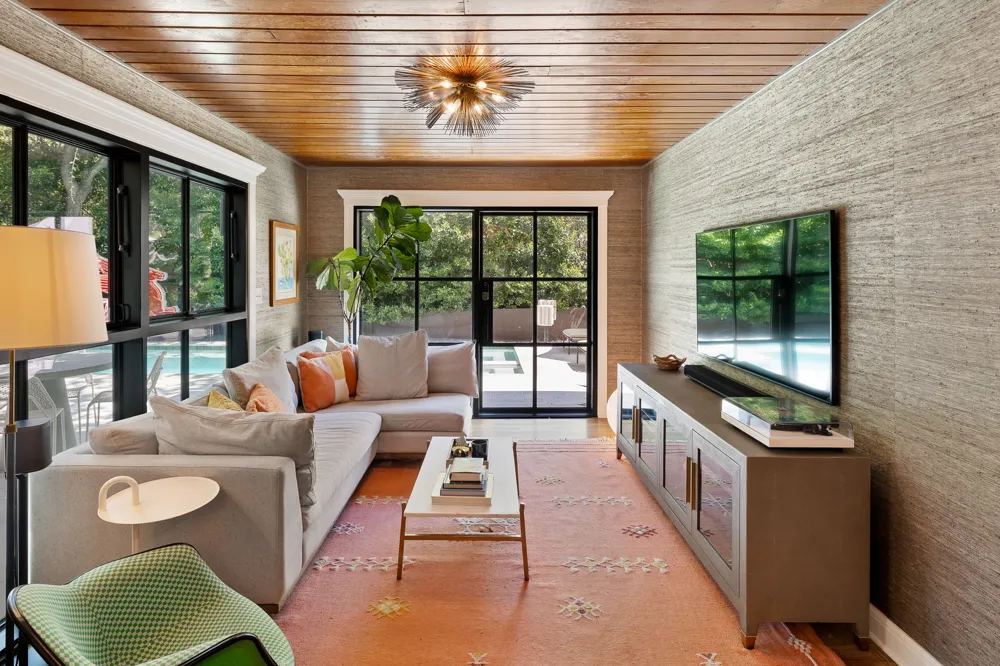 2304 Greenlee Drive Austin, TX 78703