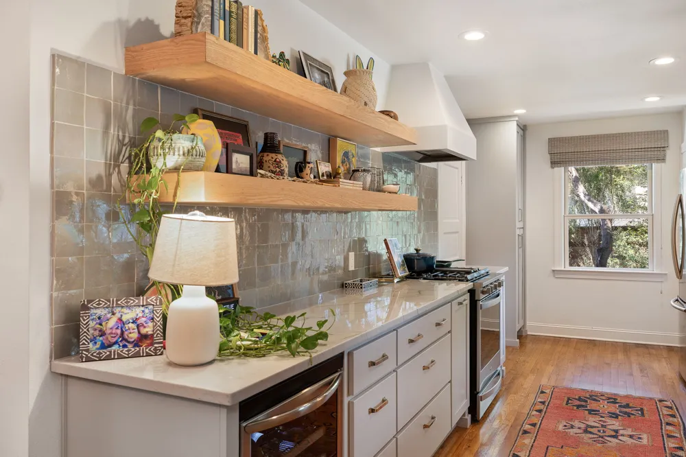 2304 Greenlee Drive Austin, TX 78703