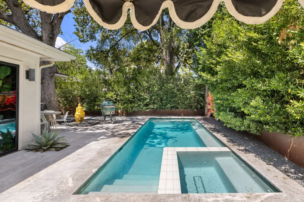 2304 Greenlee Drive Austin, TX 78703
