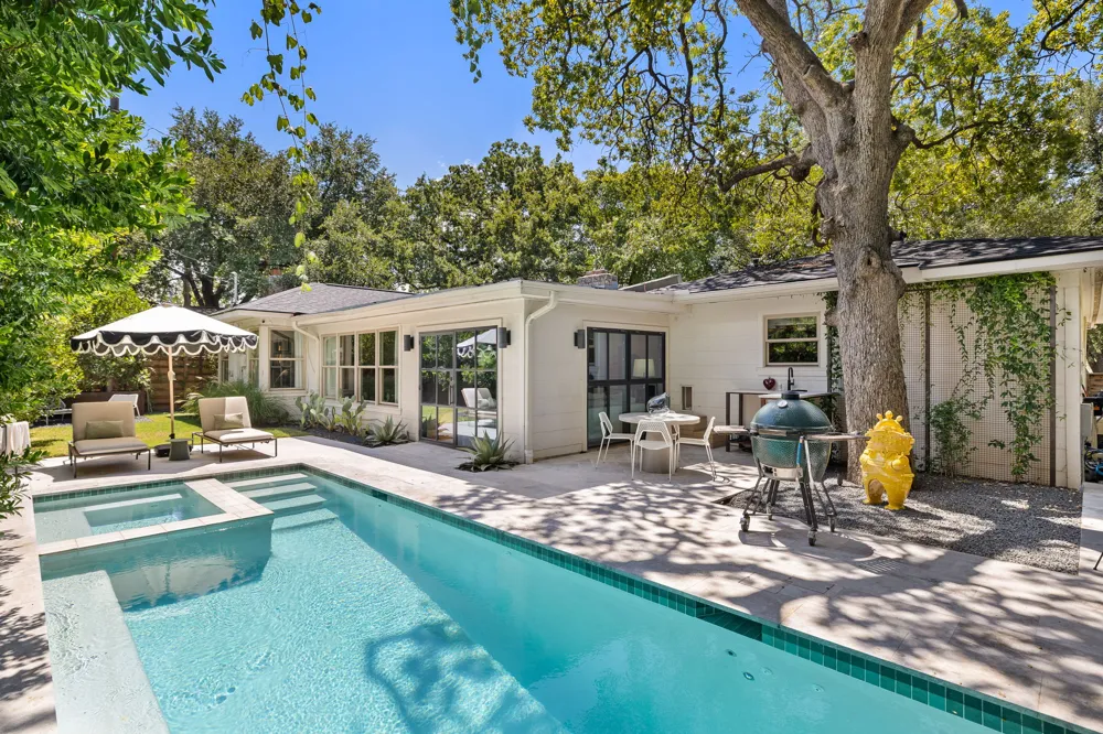 2304 Greenlee Drive Austin, TX 78703
