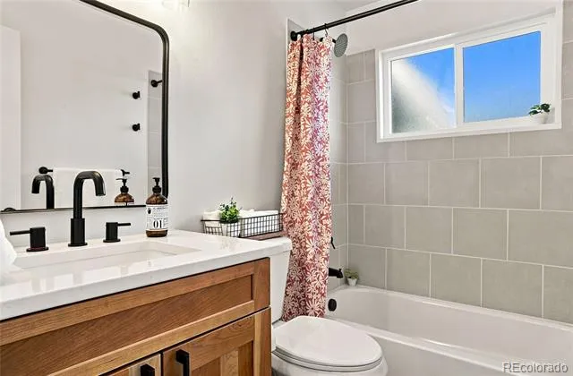2095 E 113th Avenue Northglenn, CO 80233