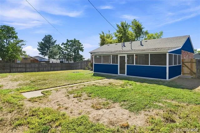 2095 E 113th Avenue Northglenn, CO 80233