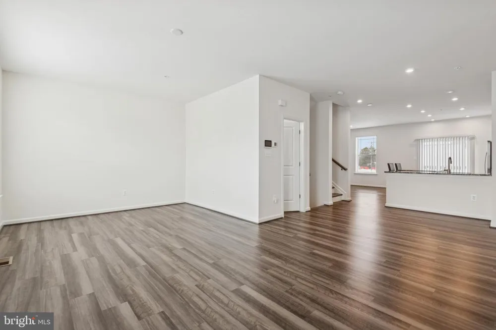 7812 WOLF RUN LANE Severn, MD 21144