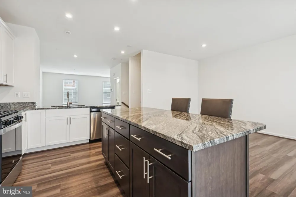 7812 WOLF RUN LANE Severn, MD 21144