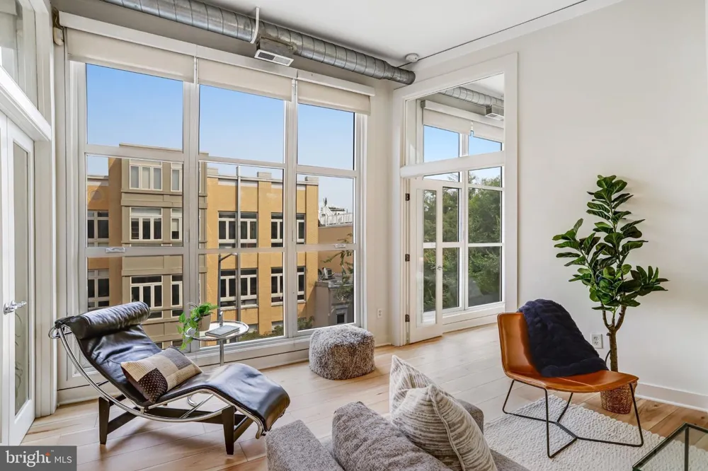 2380 CHAMPLAIN STREET NW #306 Washington, DC 20009