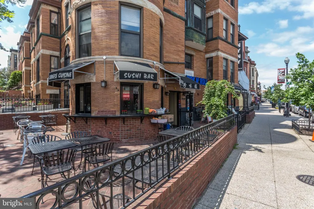 2380 CHAMPLAIN STREET NW #306 Washington, DC 20009
