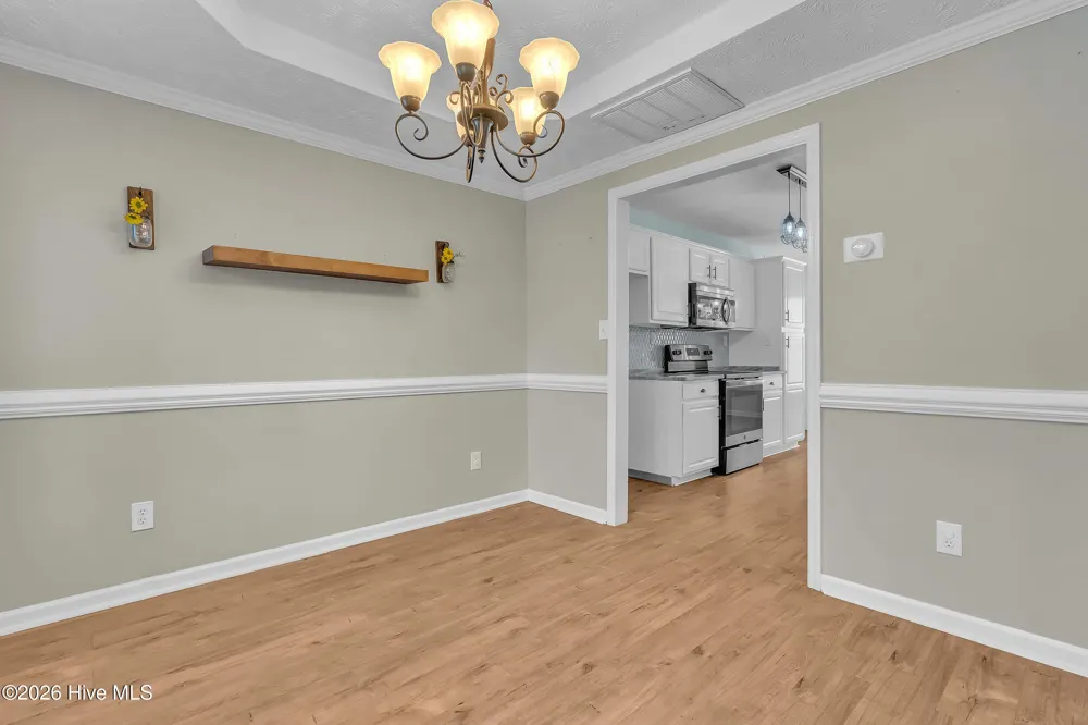 305 E Regent Court Jacksonville, NC 28546