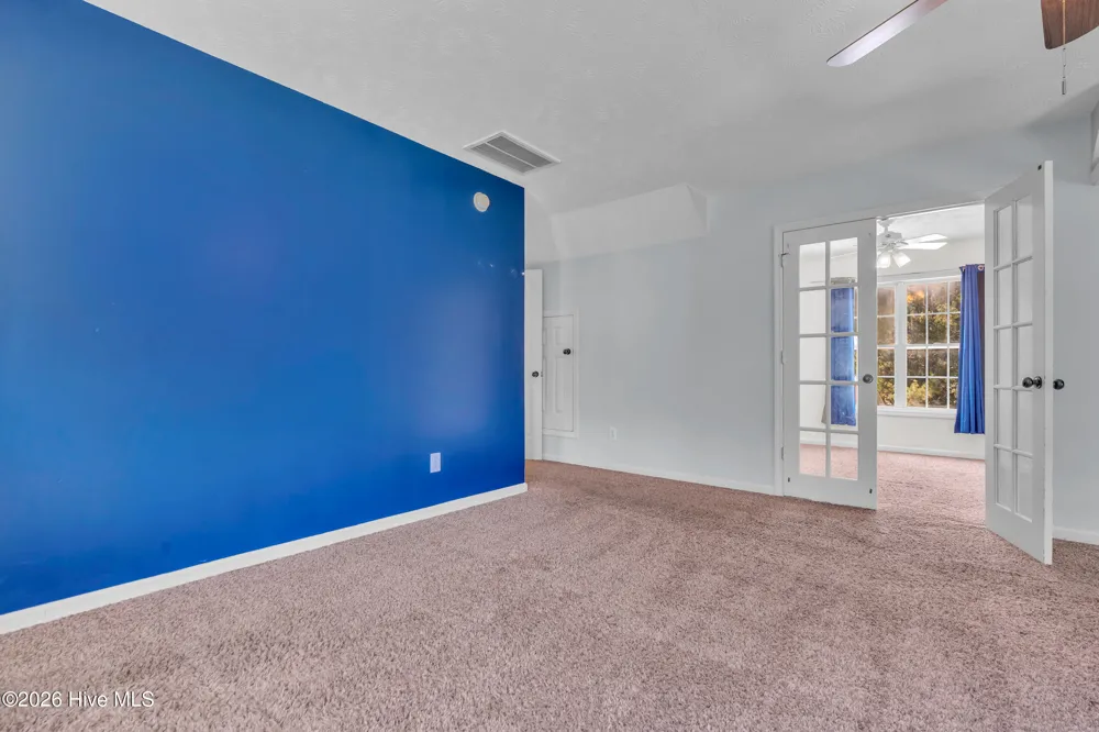 305 E Regent Court Jacksonville, NC 28546