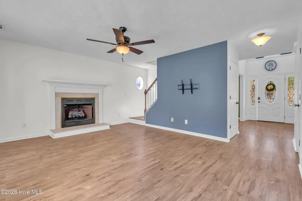 305 E Regent Court Jacksonville, NC 28546