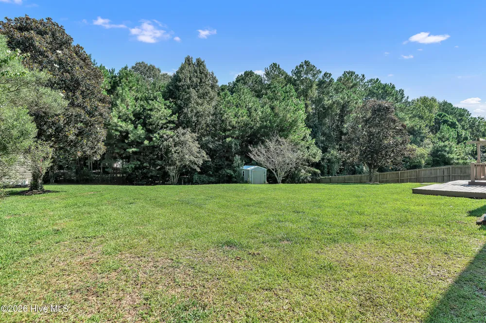 305 E Regent Court Jacksonville, NC 28546