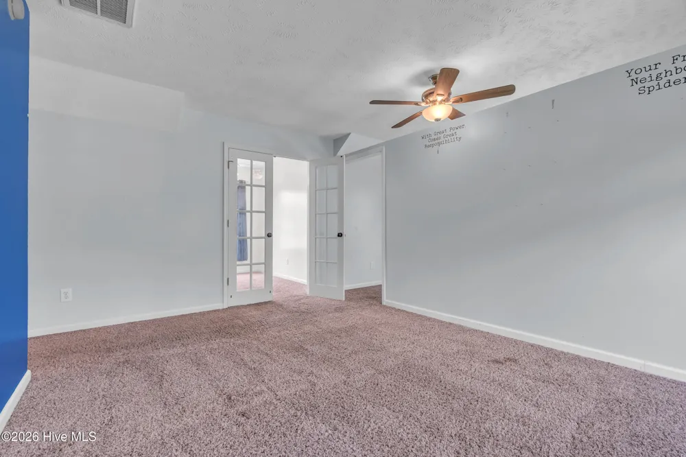 305 E Regent Court Jacksonville, NC 28546