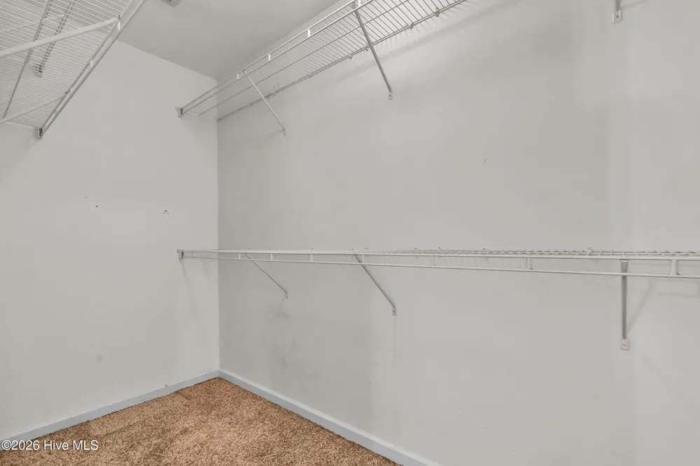 305 E Regent Court Jacksonville, NC 28546