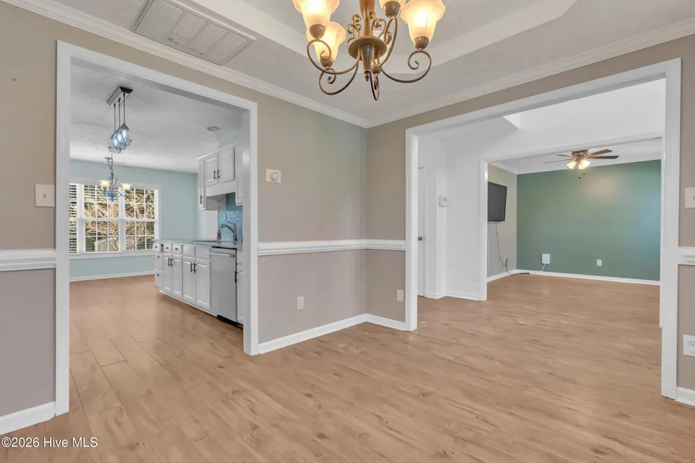 305 E Regent Court Jacksonville, NC 28546