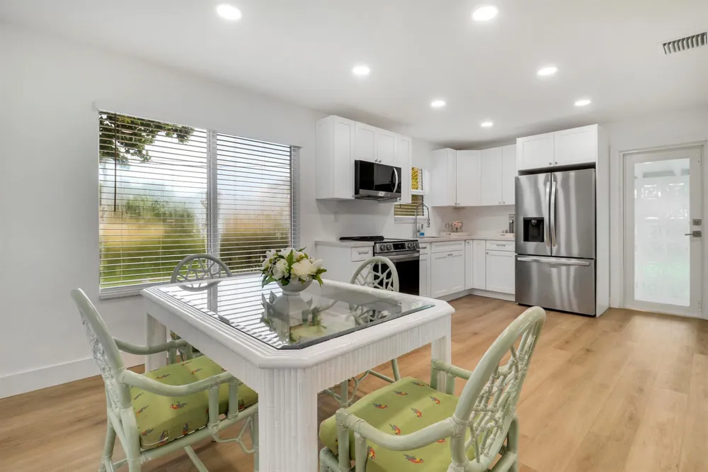2516 Lorraine Court North Palm Beach, FL 33403