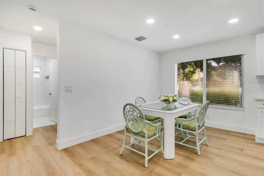 2516 Lorraine Court North Palm Beach, FL 33403