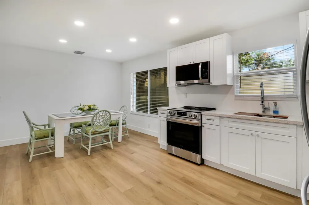 2516 Lorraine Court North Palm Beach, FL 33403