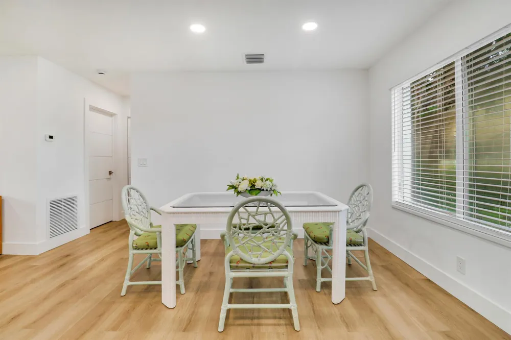 2516 Lorraine Court North Palm Beach, FL 33403