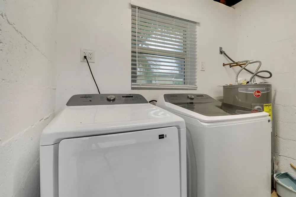 2516 Lorraine Court North Palm Beach, FL 33403