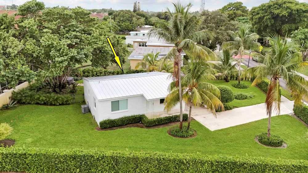 2516 Lorraine Court North Palm Beach, FL 33403