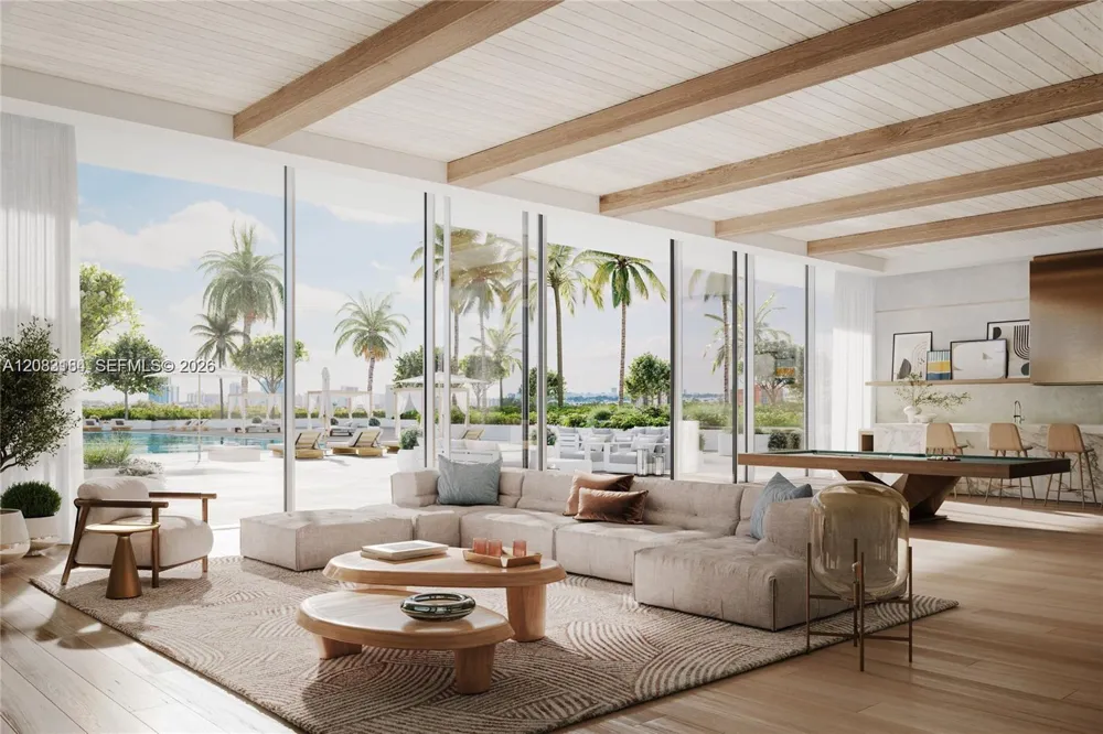 2411 Laguna Cir #709 Miami, FL 33181