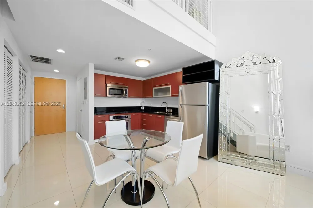 244 Biscayne Blvd #451 Miami, FL 33132