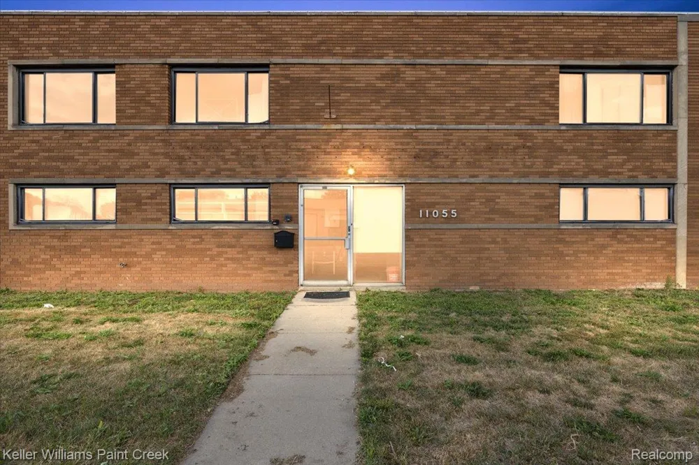 11047 E 9 Mile Road Warren City, MI 48089