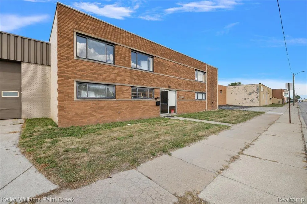 11047 E 9 Mile Road Warren City, MI 48089