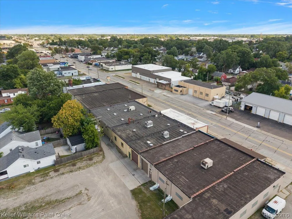 11047 E 9 Mile Road Warren City, MI 48089
