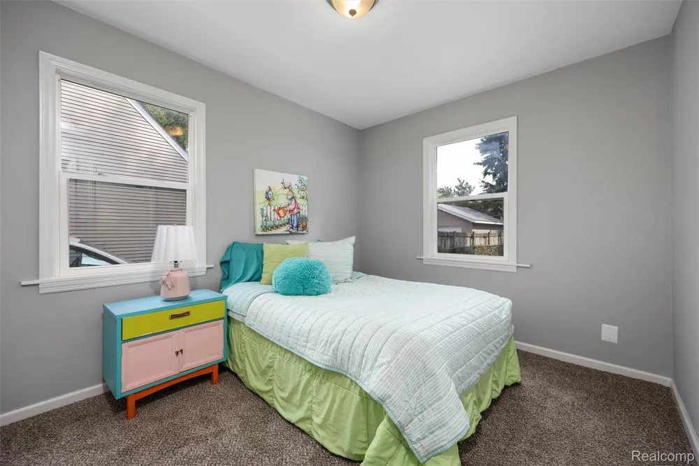 300 Edgeworth Avenue Royal Oak City, MI 48067