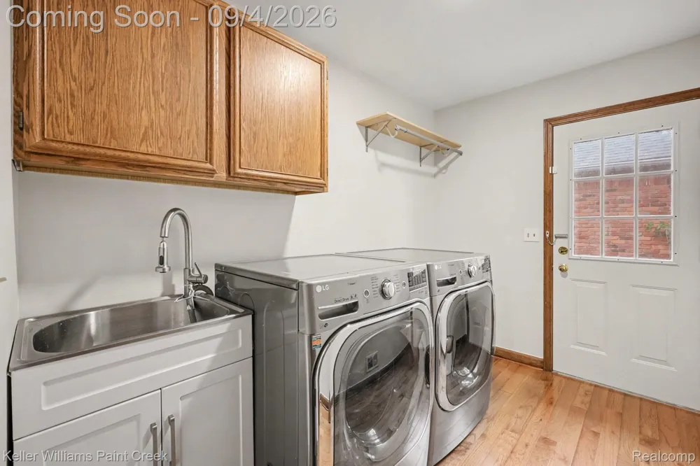 627 Parkland Drive Rochester Hills City, MI 48307